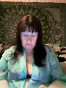 CrystalLime6411 online show from April 17, 4:10 pm