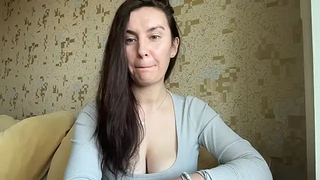 KatalinaQE online show from March 2, 7:15 am