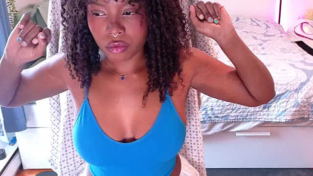 SparklingSoleil online show from June 2, 4:42 pm