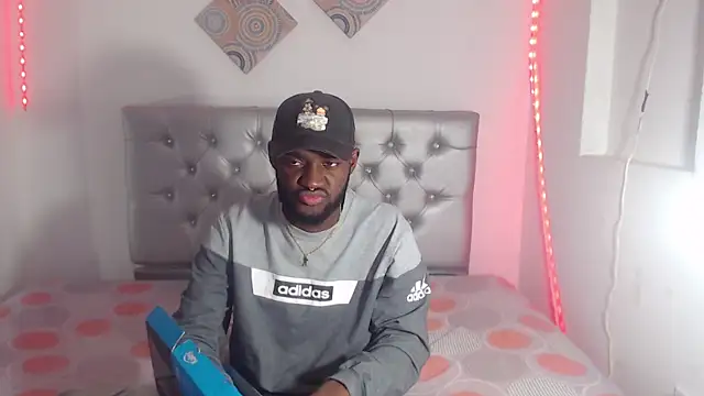 eebony stallion online show from December 21, 3:02 am