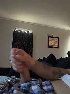 Snapshot of OscarBrow chatting on October 18, 7:25 pm OscarBrow online show from October 18, 7:25 pm