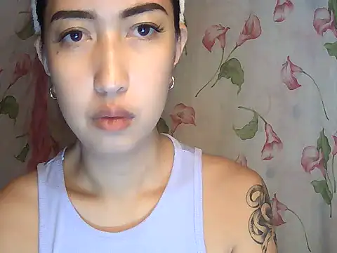 Snapshot of Soft_Angel8 chatting on July 10, 4:50 am Soft Angel8 online show from July 10, 4:50 am