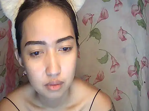 Snapshot of Soft_Angel8 chatting on July 13, 4:26 am Soft Angel8 online show from July 13, 4:26 am