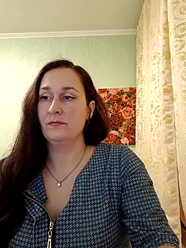 Amandda  online show from February 17, 4:35 pm