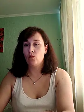 Amandda  online show from June 6, 11:59 am