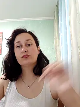 Amandda  online show from June 10, 4:28 pm