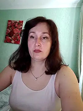 Amandda  online show from June 18, 7:52 am