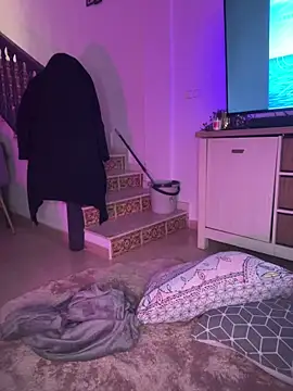 Rosieredxox online show from March 7, 8:55 am