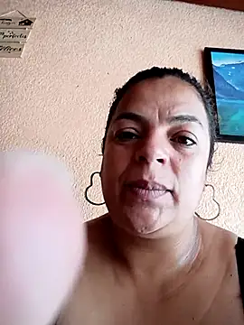 Mia-Glow online show from January 18, 4:33 pm