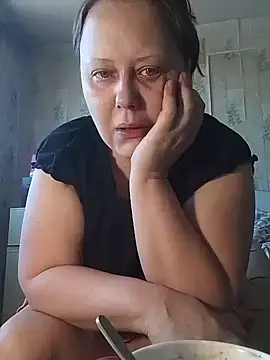 Snapshot of Tupo070481 chatting on February 1, 9:52 am Tupo070481 online show from February 1, 9:52 am