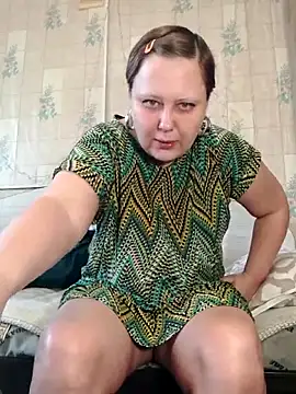 Snapshot of Tupo070481 chatting on February 18, 6:09 am Tupo070481 online show from February 18, 6:09 am