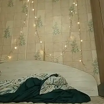 Snapshot of Tupo070481 chatting on February 20, 7:36 pm Tupo070481 online show from February 20, 7:36 pm