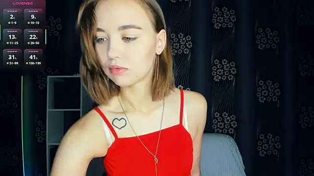 KayleenCurtis online show from July 10, 4:39 am