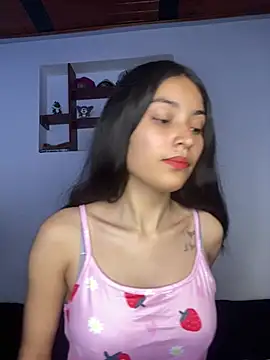 hotwife26 online show from April 8, 7:03 pm