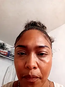 BiiancaEstradaa online show from March 26, 1:49 pm