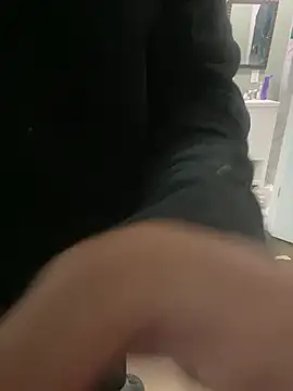 Snapshot of FirstTimeEvr chatting on May 15, 11:23 pm FirstTimeEvr online show from May 15, 11:23 pm