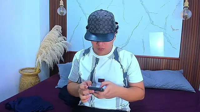 Naim Bennetsex online show from November 13, 3:33 pm