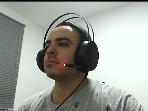 Ana ThiagoxX online show from February 14, 6:21 am