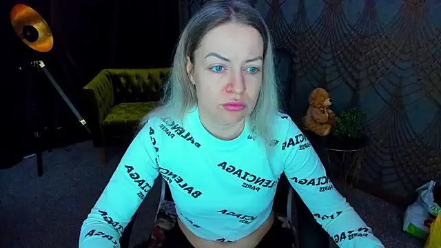 Anna Snows online show from March 27, 6:19 am