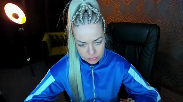 Anna Snows online show from April 9, 4:23 am