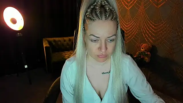 Anna Snows online show from April 10, 5:34 am