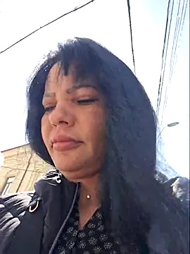 Snapshot of Ella_sweety00 chatting on April 20, 8:39 am Ella sweety00 online show from April 20, 8:39 am