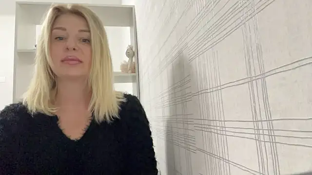 Blondie xoxoxo online show from September 26, 10:52 am