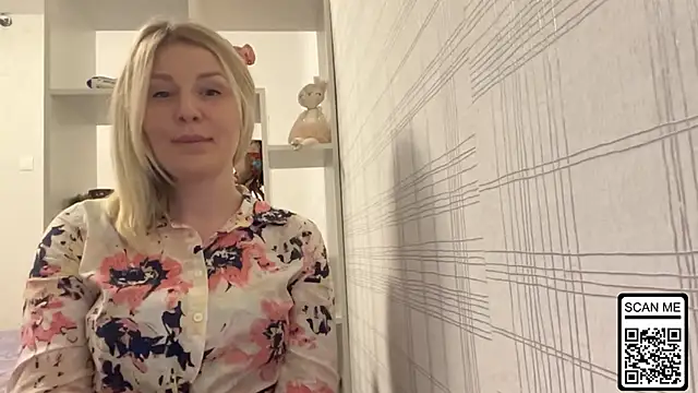 Blondie xoxoxo online show from November 10, 5:12 pm