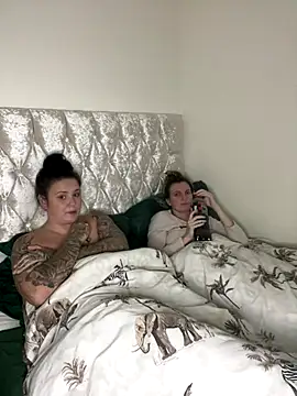 Charsworld online show from December 18, 5:52 pm