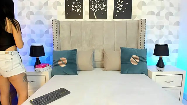 natasha moreno online show from February 21, 12:39 pm