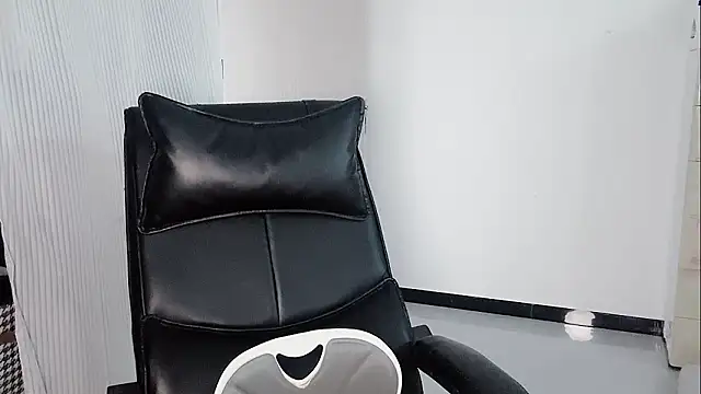 Snapshot of Ianxuan chatting on February 4, 5:35 am Ianxuan online show from February 4, 5:35 am