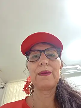 Snapshot of swity_foster chatting on May 22, 2:44 pm swity foster online show from May 22, 2:44 pm
