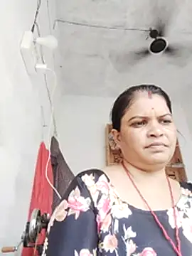 Snapshot of Bhavna_hot chatting on July 9, 10:52 am Bhavna hot online show from July 9, 10:52 am