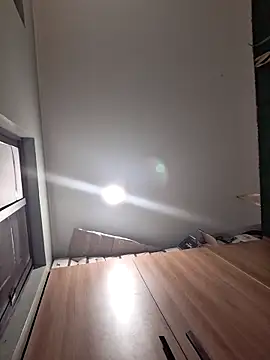 hotedhale online show from March 18, 5:43 am