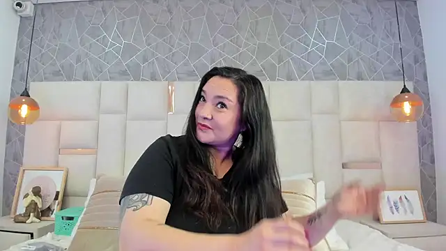  im alaya online show from September 26, 3:43 am