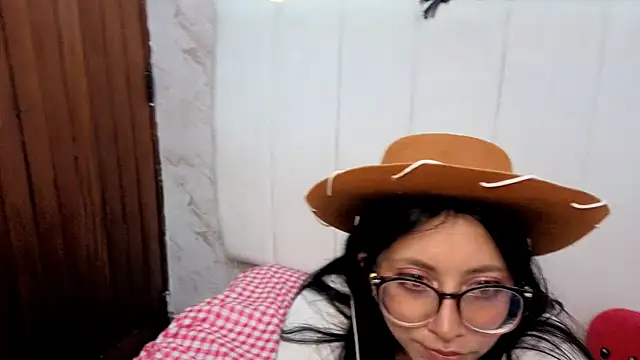 VioletxBloom online show from December 19, 7:32 pm