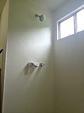 LacyLaurent online show from April 21, 3:50 pm