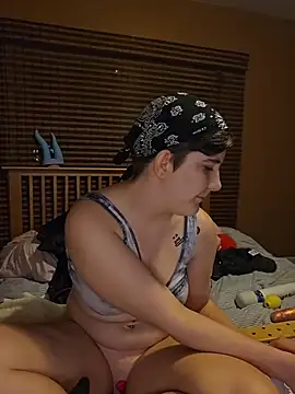 Snapshot of Sn0wmg2Spicy chatting on March 26, 3:45 am Sn0wmg2Spicy online show from March 26, 3:45 am