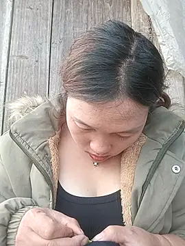 miumiu 00 online show from December 3, 1:57 am