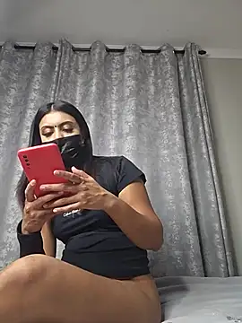 Indian GlowingMiax online show from March 12, 3:40 pm