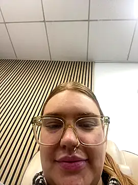 Snapshot of MysteriousMylaX chatting on December 15, 12:09 pm MysteriousMylaX online show from December 15, 12:09 pm