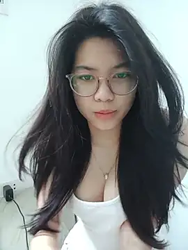Snapshot of Katanh chatting on July 6, 7:16 am Katanh online show from July 6, 7:16 am