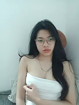 Snapshot of Katanh chatting on July 16, 7:47 am Katanh online show from July 16, 7:47 am