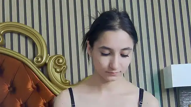 Snapshot of CarolinaBlair chatting on June 16, 2:58 am CarolinaBlair online show from June 16, 2:58 am