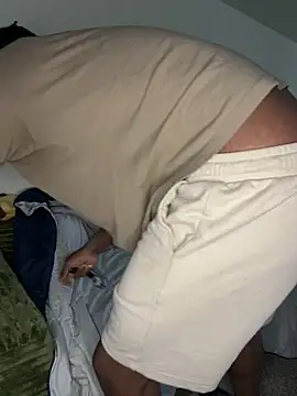 Snapshot of hardaway1523 chatting on April 3, 8:07 pm hardaway1523 online show from April 3, 8:07 pm