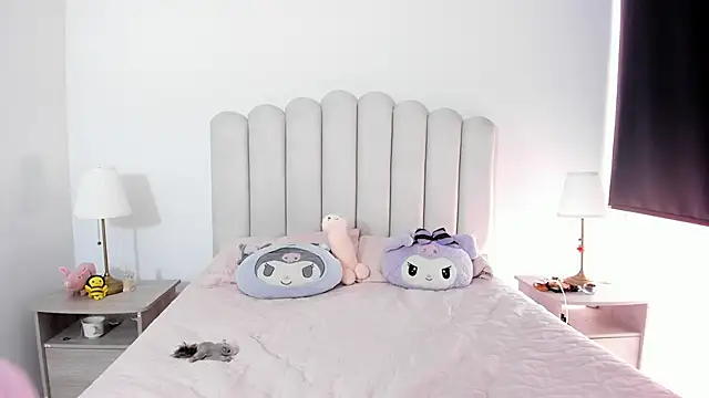 SofieBunnie online show from October 5, 4:05 pm