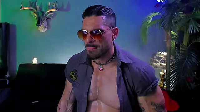 dennis cox1 online show from April 8, 9:42 am