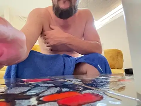 AZOPMOB18999 online show from June 22, 6:05 pm