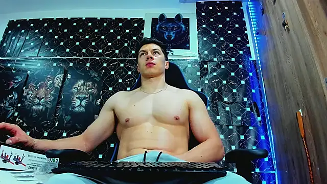 javiersexymann online show from June 14, 10:56 pm