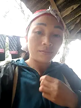 lucybaby00 online show from December 20, 7:15 am